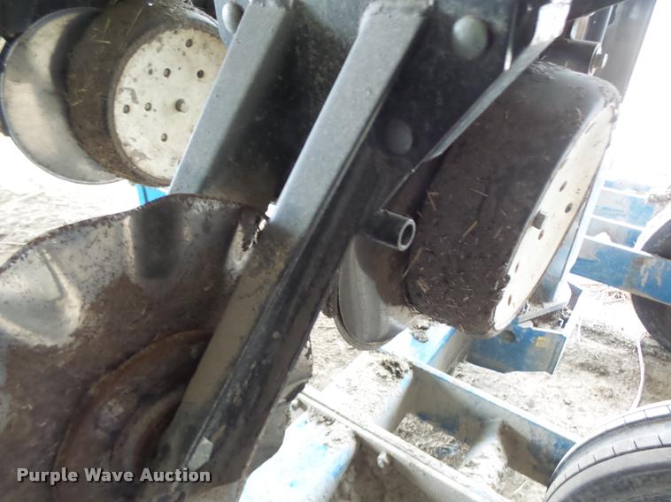 image for item DA3316 Kinze 3600 split row planter