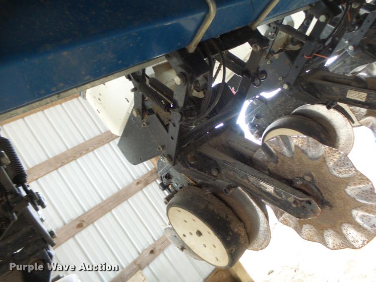 image for item DA3316 Kinze 3600 split row planter