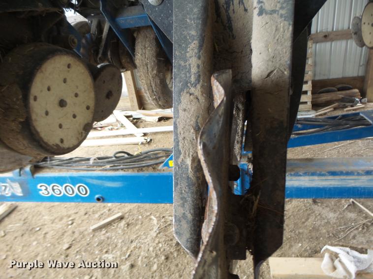 image for item DA3316 Kinze 3600 split row planter
