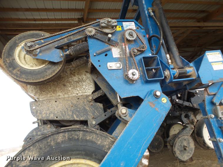 image for item DA3316 Kinze 3600 split row planter