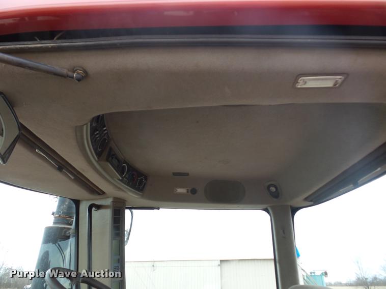 image for item DA4002 2004 Case IH STX500 4WD tractor