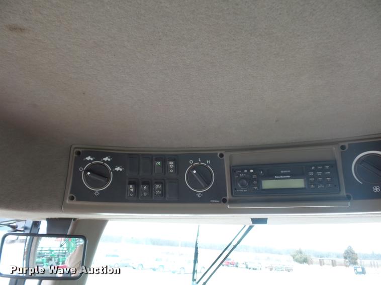 image for item DA4002 2004 Case IH STX500 4WD tractor