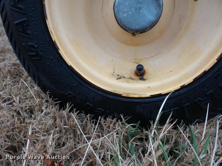 image for item DA4007 2010 New Holland BR7070 round baler