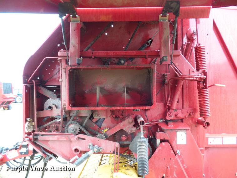 image for item DA4007 2010 New Holland BR7070 round baler