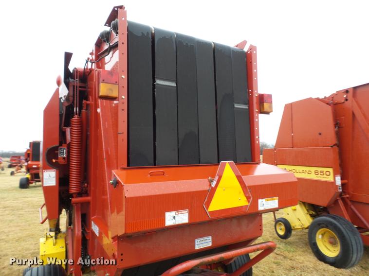 image for item DA4007 2010 New Holland BR7070 round baler