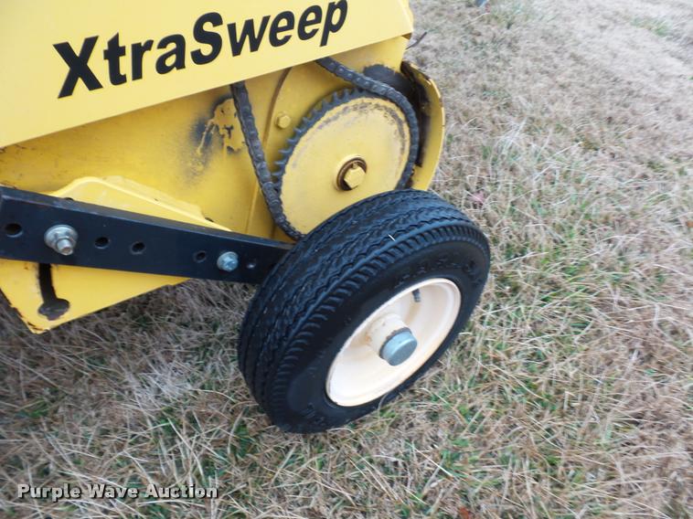 image for item DA4007 2010 New Holland BR7070 round baler