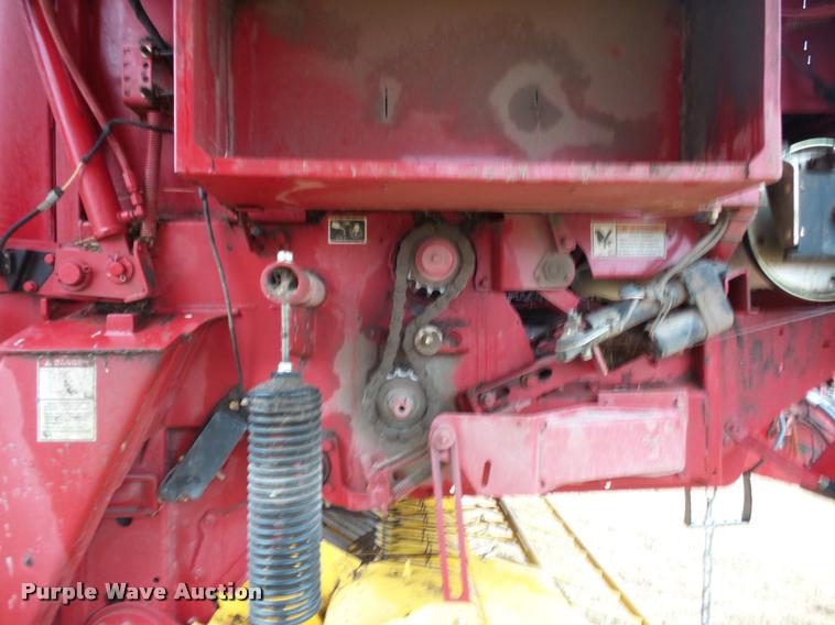 image for item DA4007 2010 New Holland BR7070 round baler