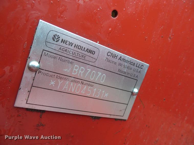 image for item DA4007 2010 New Holland BR7070 round baler