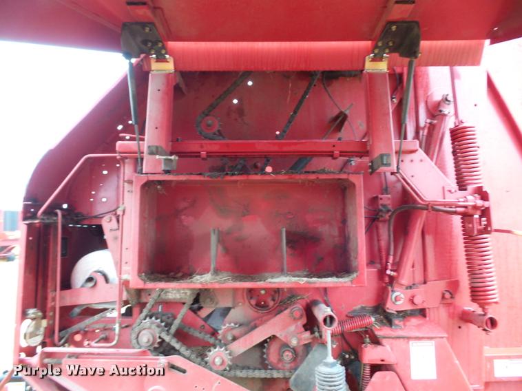 image for item DA4009 2007 New Holland BR750A round baler