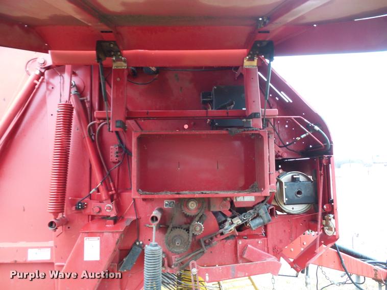 image for item DA4009 2007 New Holland BR750A round baler