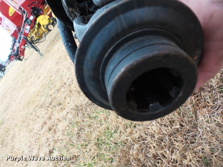 image for item DA4009 2007 New Holland BR750A round baler