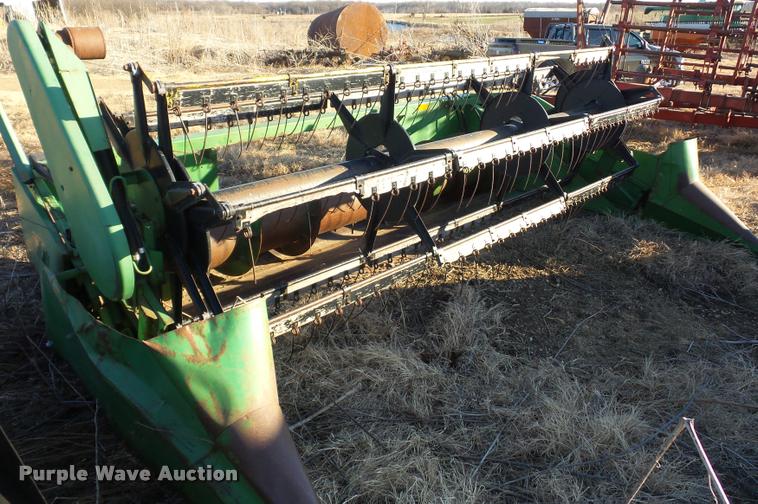 image for item DA5882 John Deere 213 flex platform head