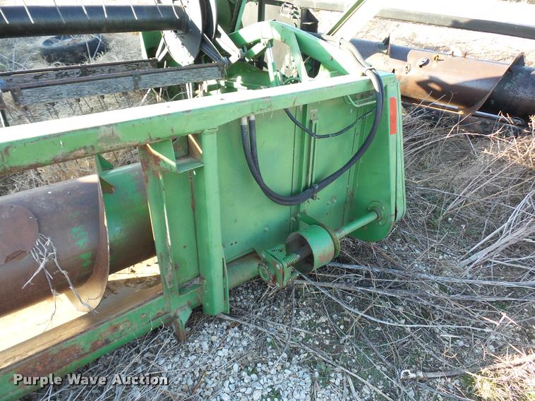 image for item DA5882 John Deere 213 flex platform head