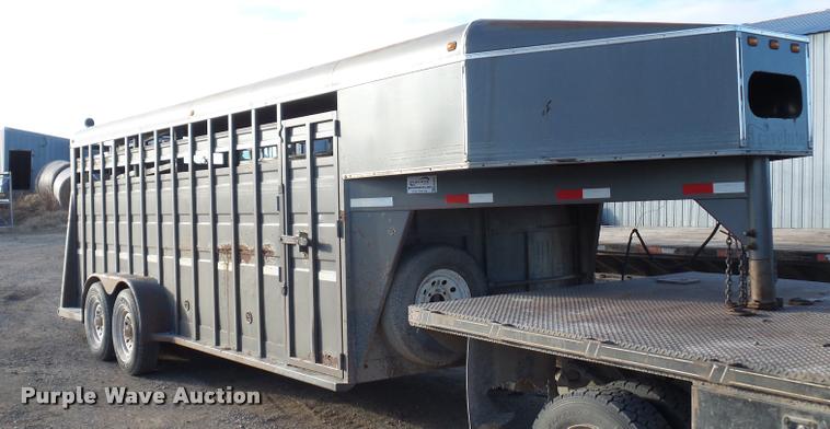 image for item DA5885 1996 Travelute livestock trailer
