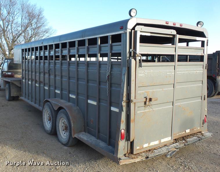 image for item DA5885 1996 Travelute livestock trailer
