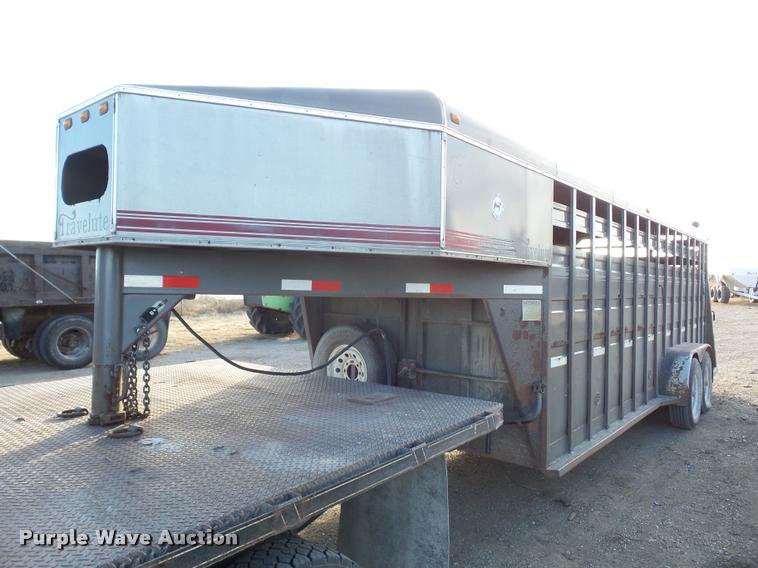 image for item DA5885 1996 Travelute livestock trailer