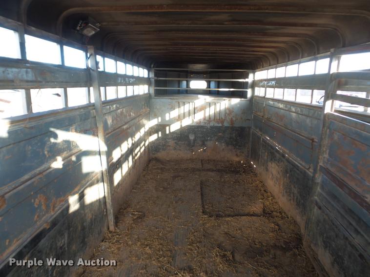 image for item DA5885 1996 Travelute livestock trailer