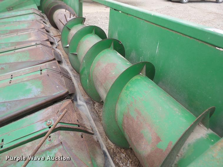 image for item DB0744 John Deere 853 all-crop head