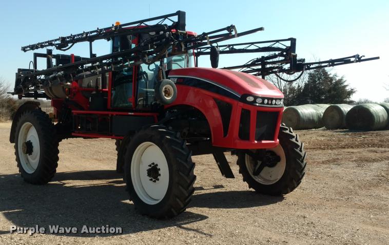 image for item DB0857 2014 Apache AS720 self-propelled applicator