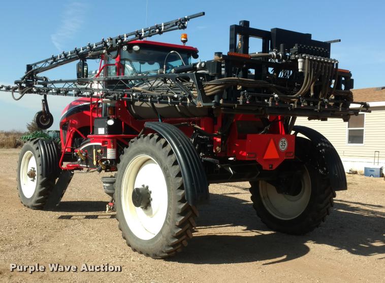 image for item DB0857 2014 Apache AS720 self-propelled applicator