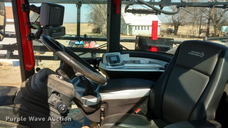 image for item DB0857 2014 Apache AS720 self-propelled applicator