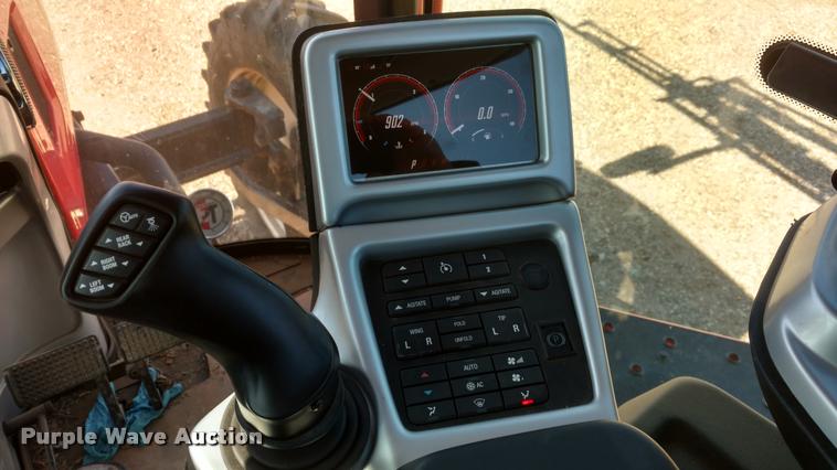 image for item DB0857 2014 Apache AS720 self-propelled applicator