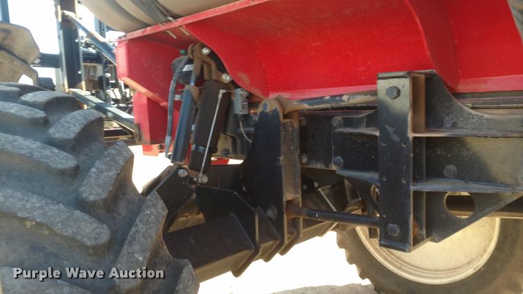 image for item DB0857 2014 Apache AS720 self-propelled applicator