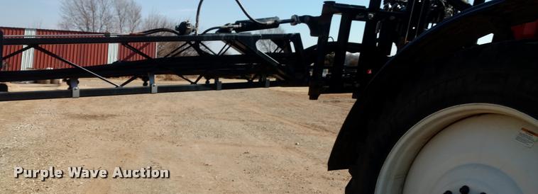 image for item DB0857 2014 Apache AS720 self-propelled applicator