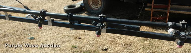 image for item DB0857 2014 Apache AS720 self-propelled applicator