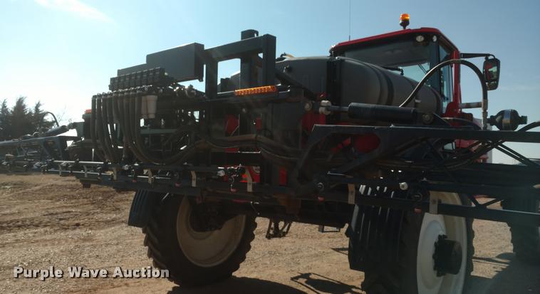 image for item DB0857 2014 Apache AS720 self-propelled applicator