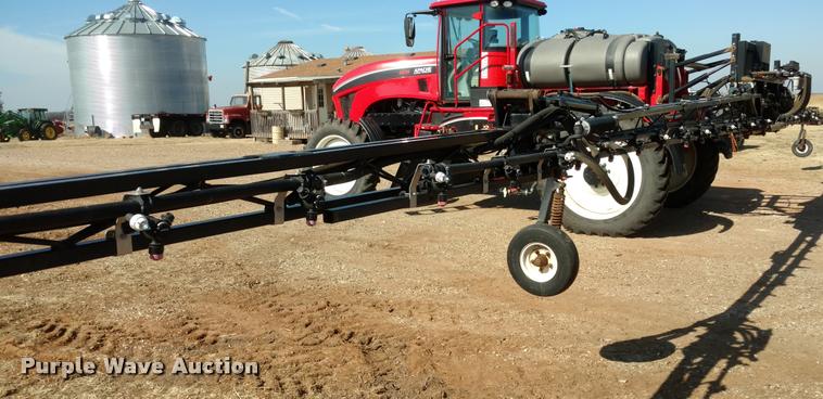 image for item DB0857 2014 Apache AS720 self-propelled applicator