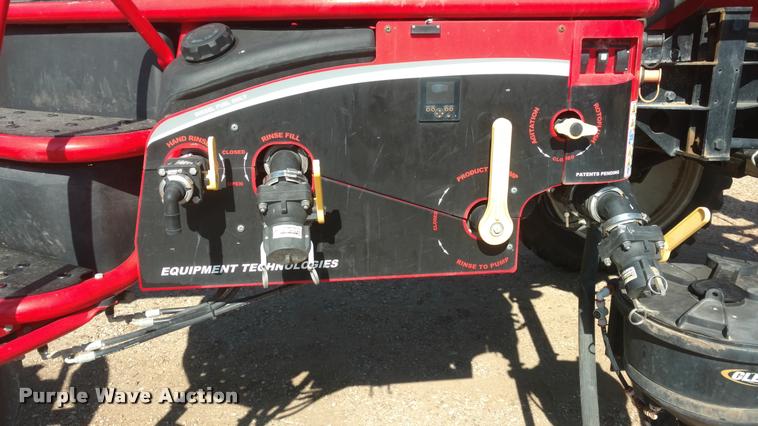 image for item DB0857 2014 Apache AS720 self-propelled applicator