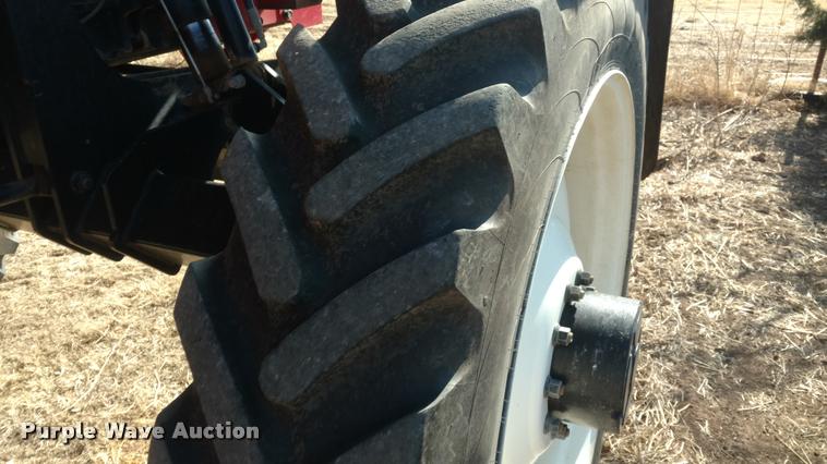 image for item DB0857 2014 Apache AS720 self-propelled applicator