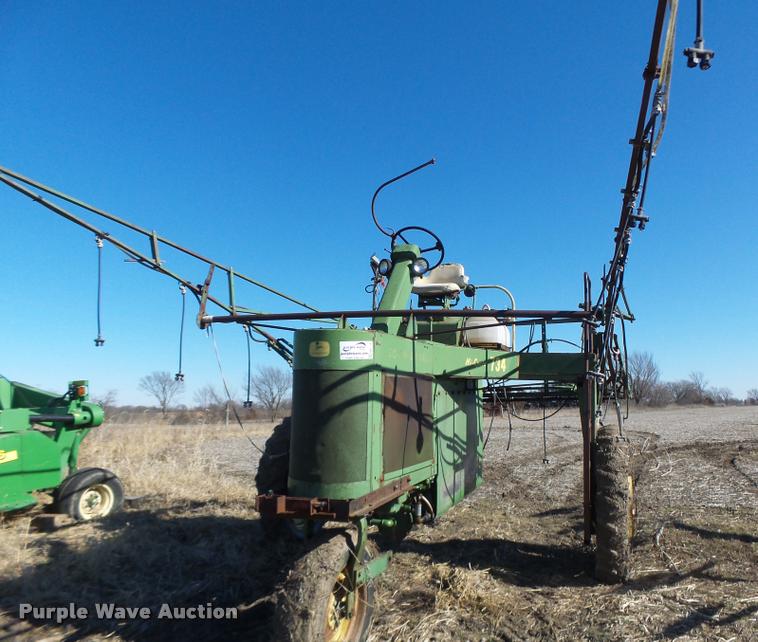 image for item DB1250 John Deere 734 self-propelled sprayer