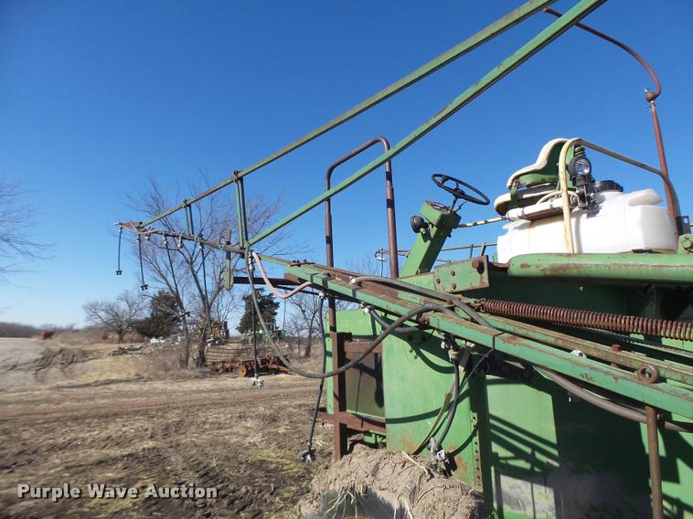 image for item DB1250 John Deere 734 self-propelled sprayer