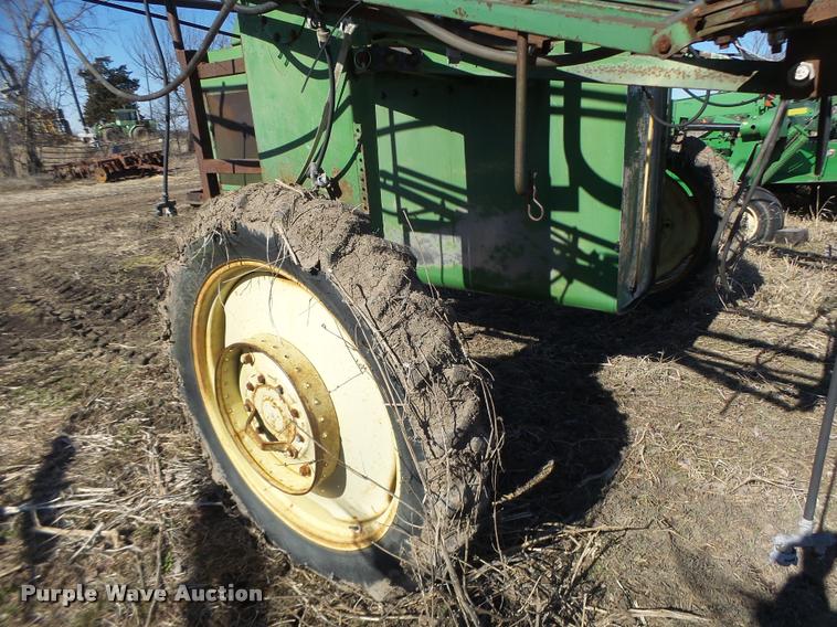 image for item DB1250 John Deere 734 self-propelled sprayer