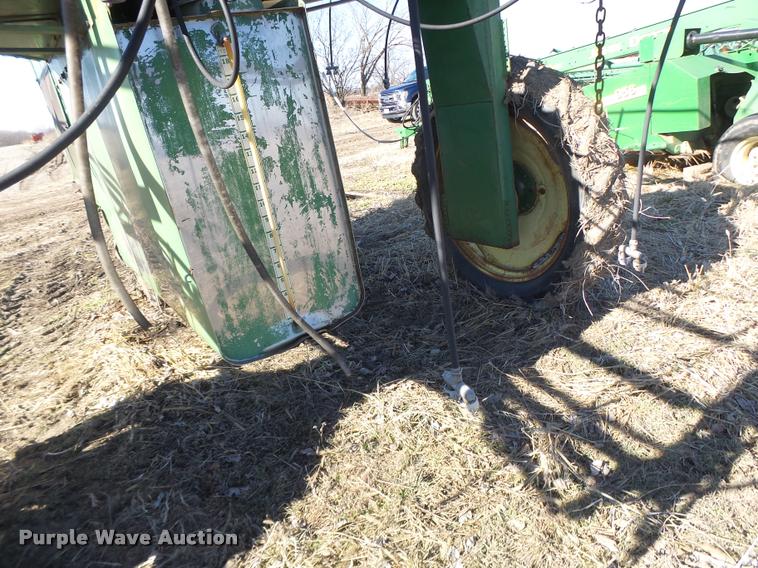 image for item DB1250 John Deere 734 self-propelled sprayer