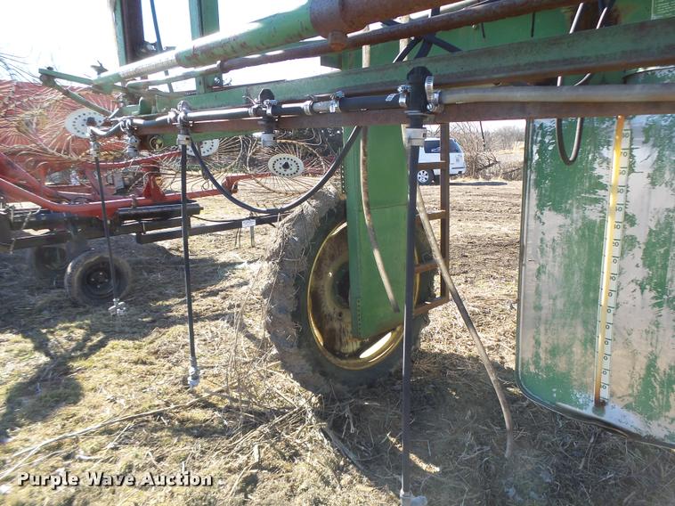 image for item DB1250 John Deere 734 self-propelled sprayer