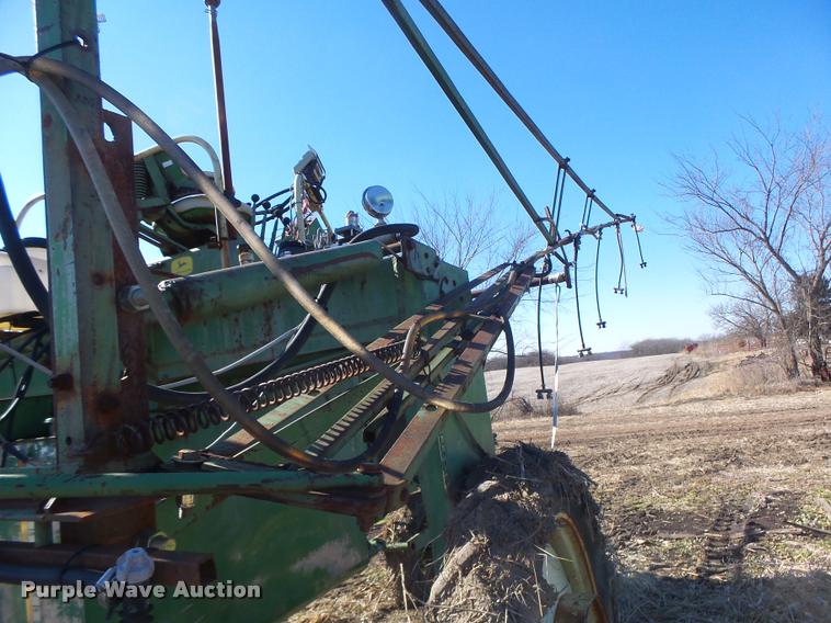 image for item DB1250 John Deere 734 self-propelled sprayer