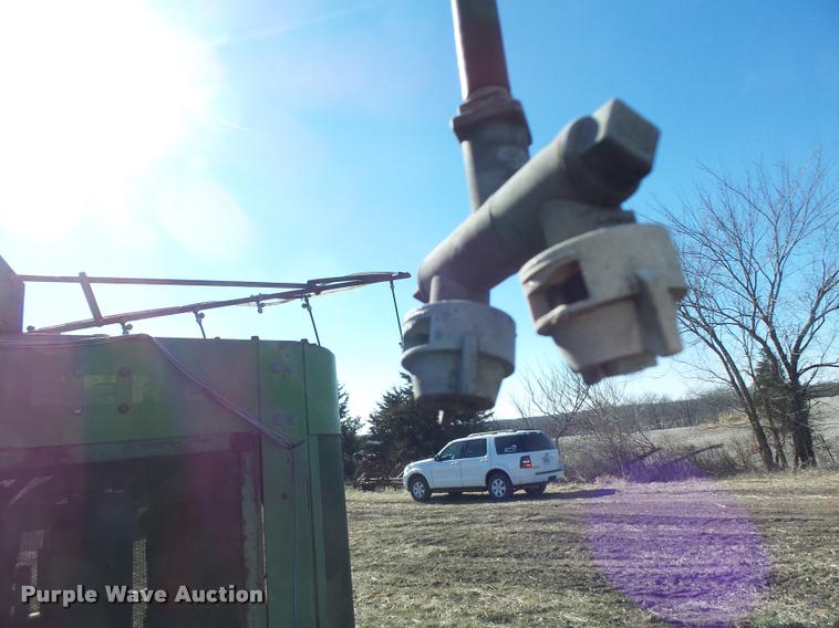 image for item DB1250 John Deere 734 self-propelled sprayer