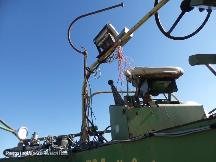 image for item DB1250 John Deere 734 self-propelled sprayer