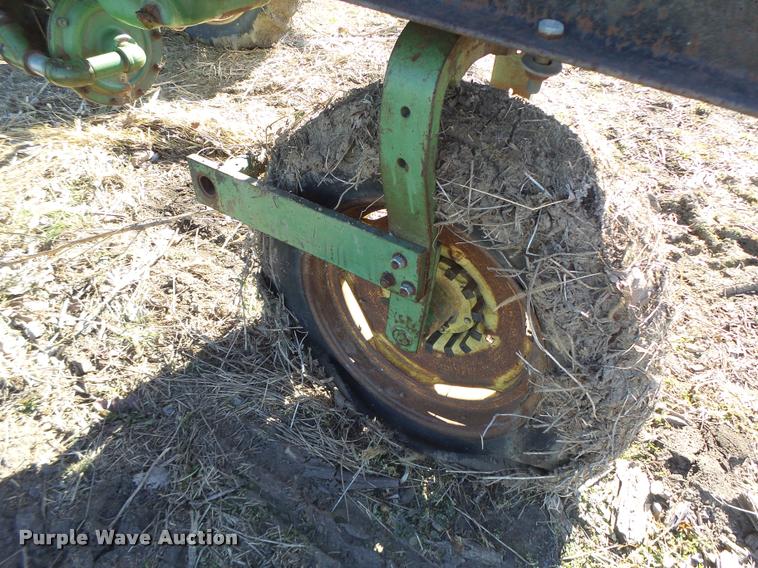 image for item DB1250 John Deere 734 self-propelled sprayer