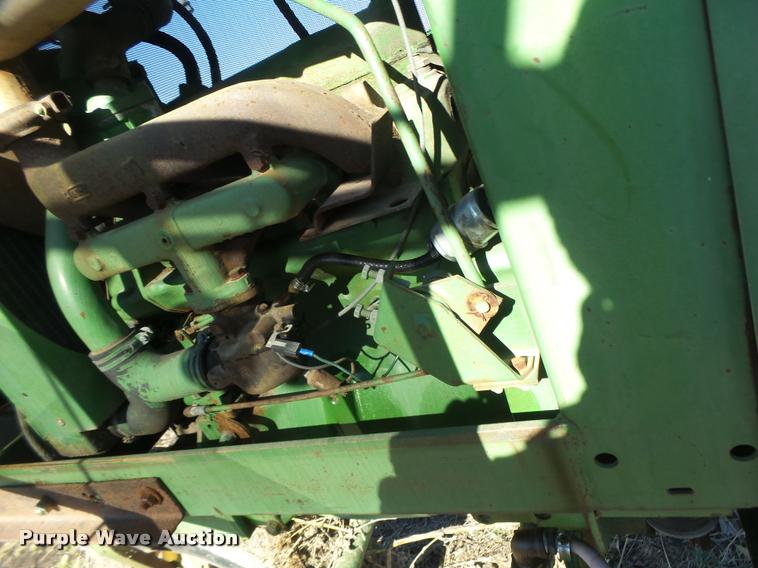 image for item DB1250 John Deere 734 self-propelled sprayer