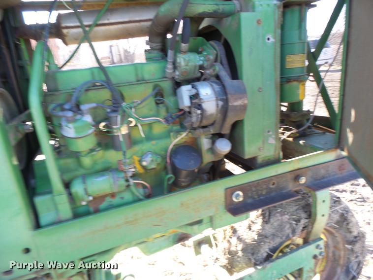 image for item DB1250 John Deere 734 self-propelled sprayer