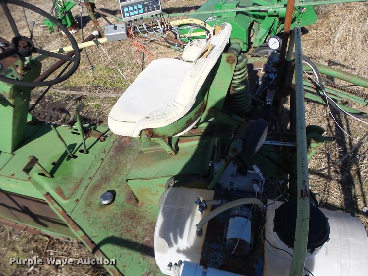 image for item DB1250 John Deere 734 self-propelled sprayer