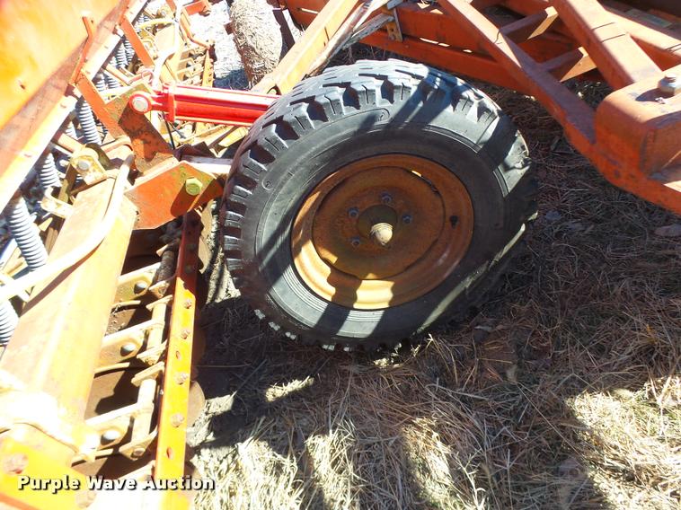 image for item DB1256 CrustBuster Speed King grain drill