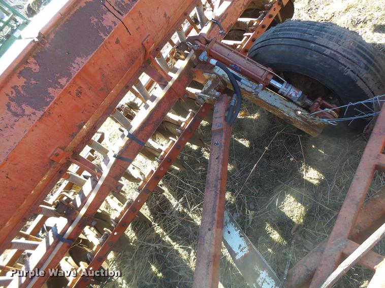 image for item DB1256 CrustBuster Speed King grain drill