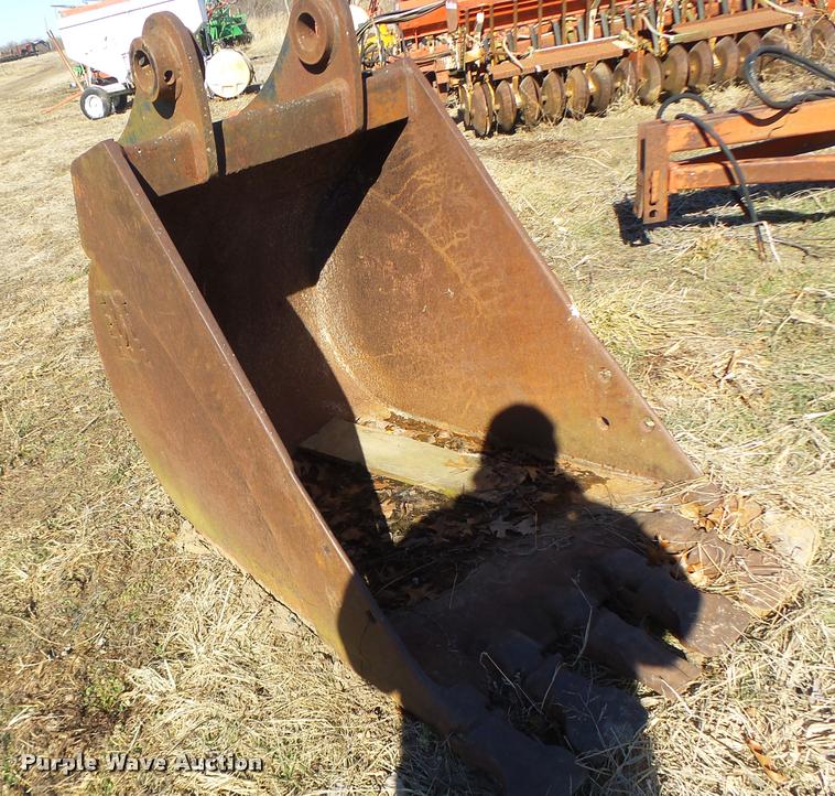 image for item DB1258 EBI excavator bucket