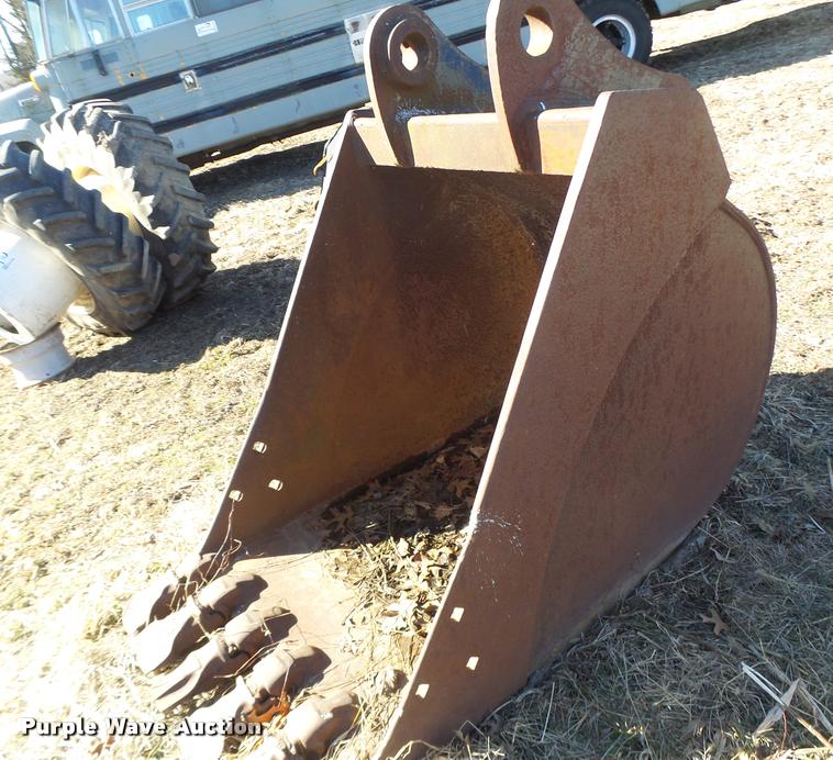 image for item DB1258 EBI excavator bucket