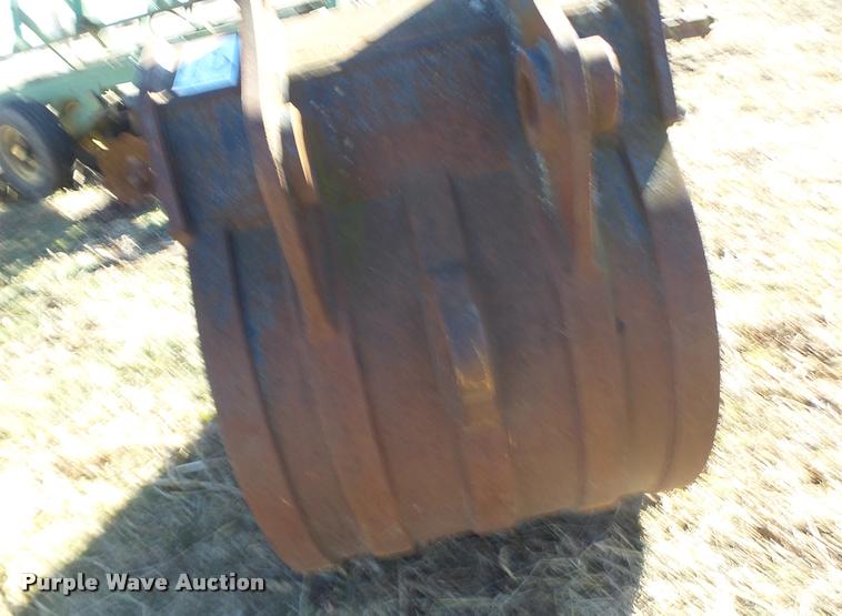 image for item DB1258 EBI excavator bucket